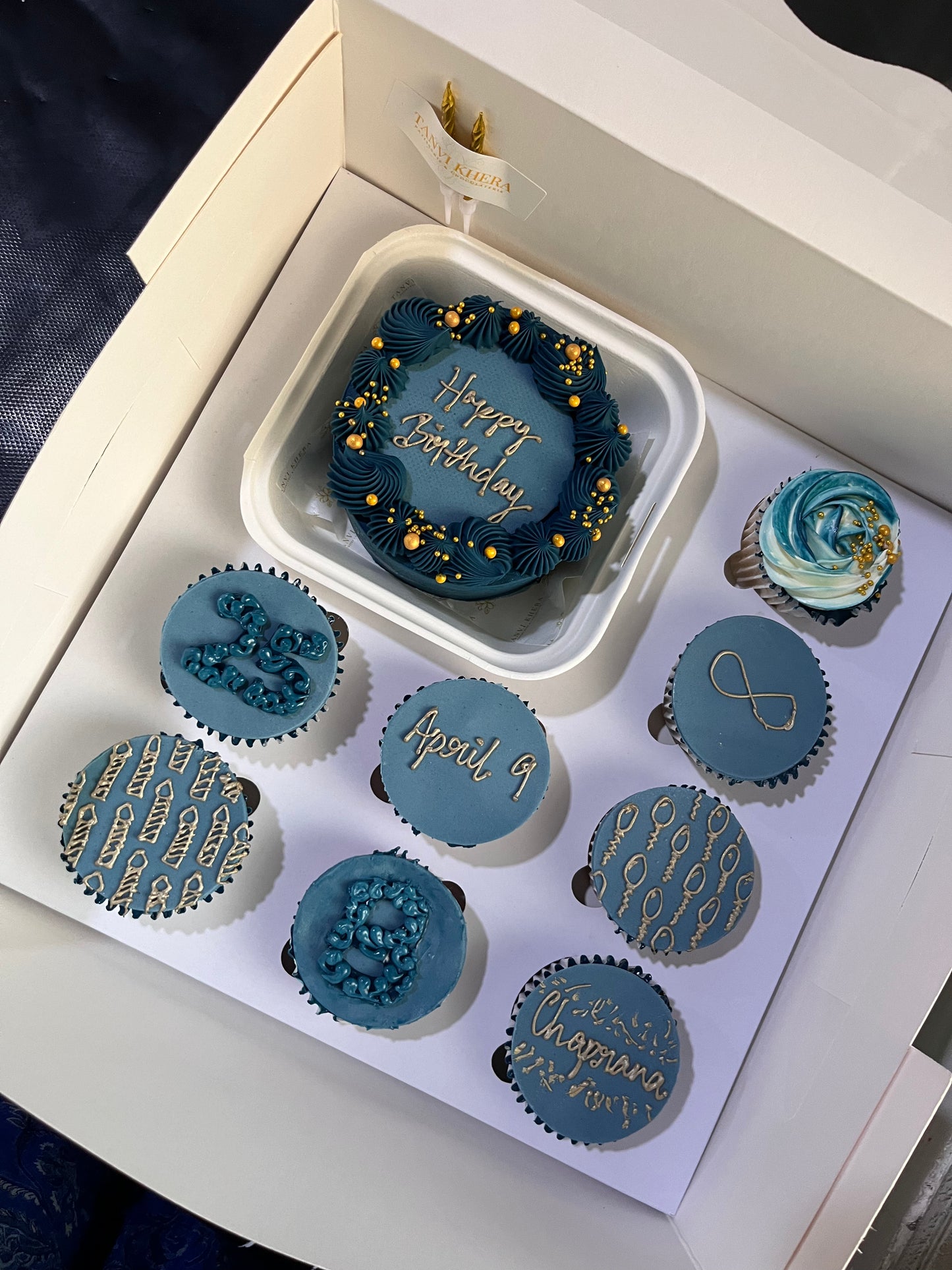 Artistic Blue Bento Cake + 8 cupcake Hamper