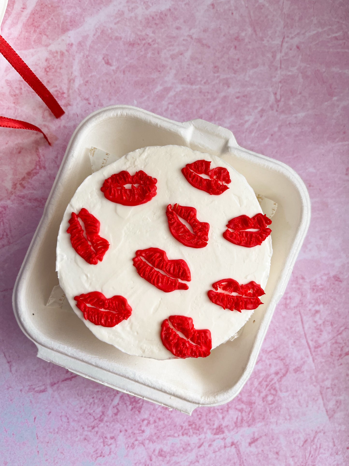 Kiss buttercream Bento