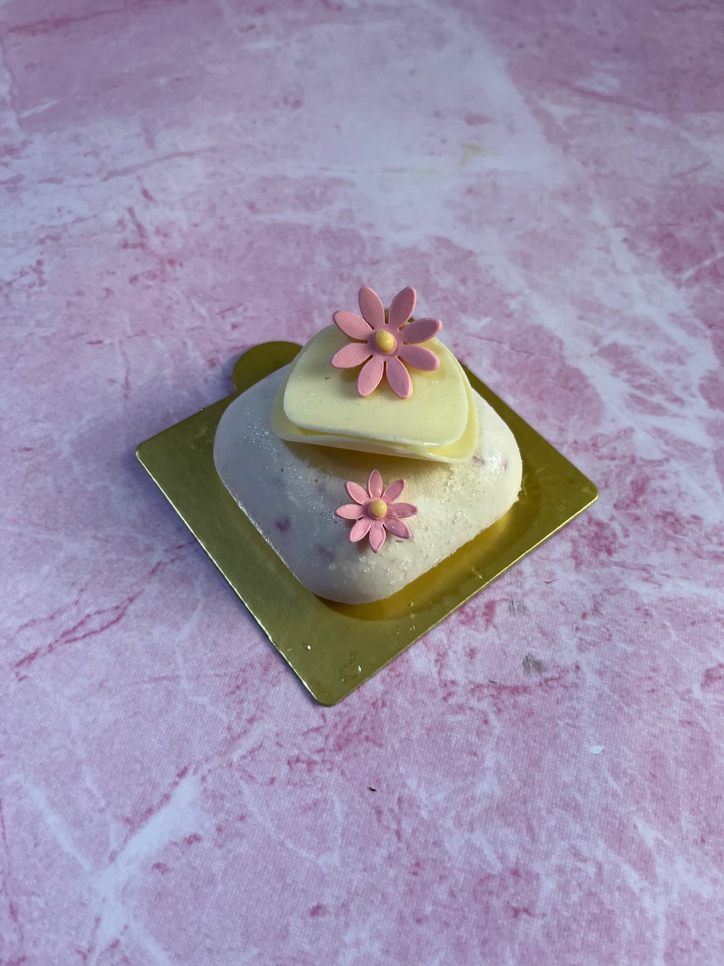 Lemon raspberry pastry