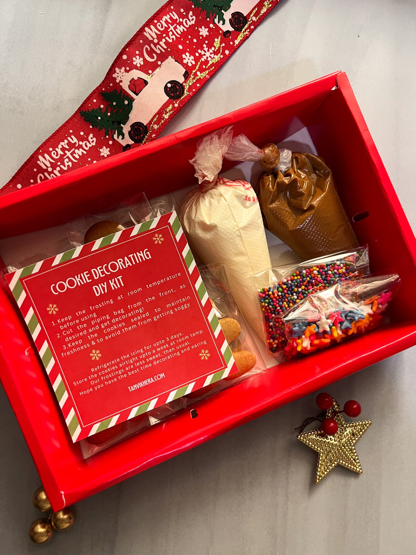 Gingerbread DIY Cookie Decorating Kit