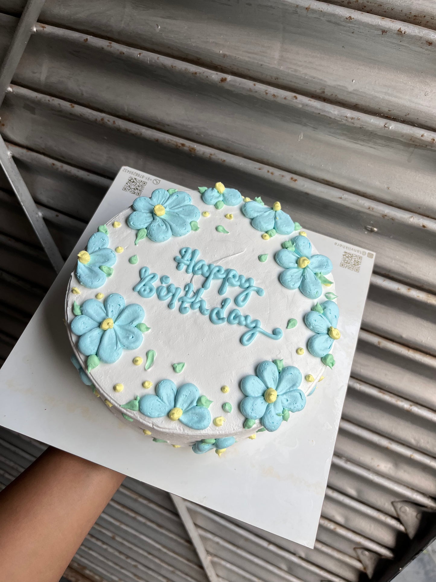 Blue Pastel Daisy Cake