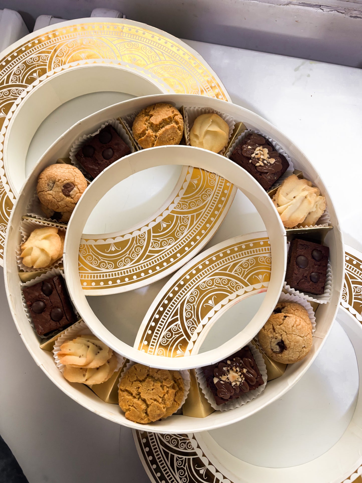 Sone ki Thali Hamper Box