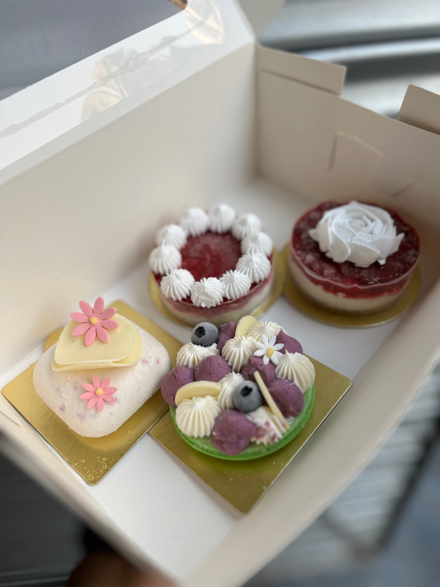 Mixed berry pastry box of 4