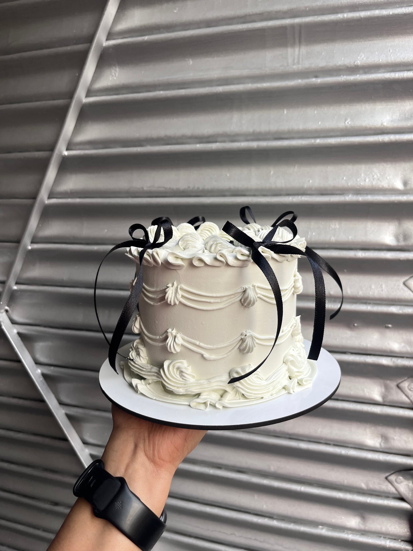 White Cake With Black Bow Victorian Cake