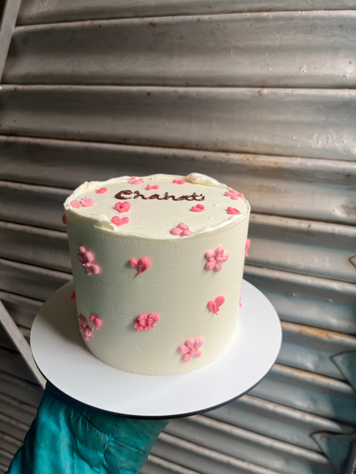 Simple Heart Floral Buttercream Cake